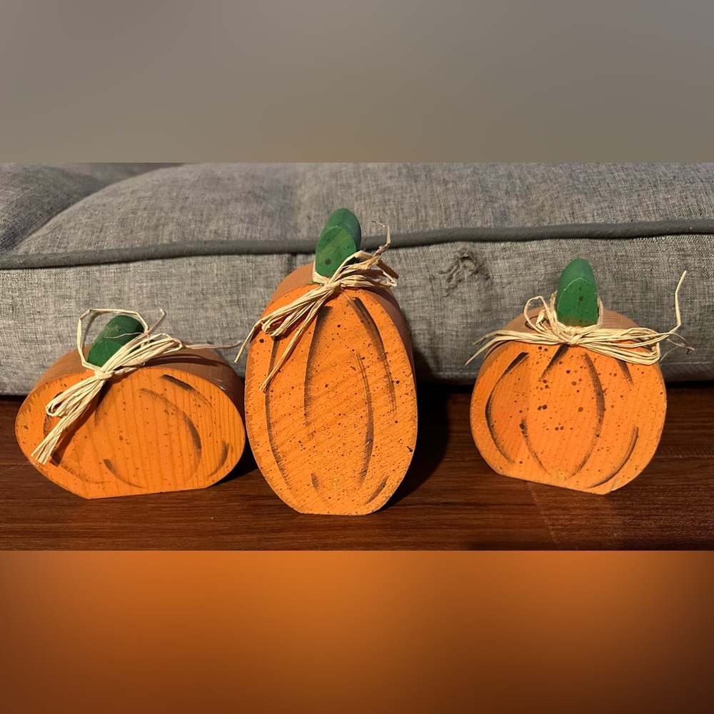 3 wood pumpkins 15.00